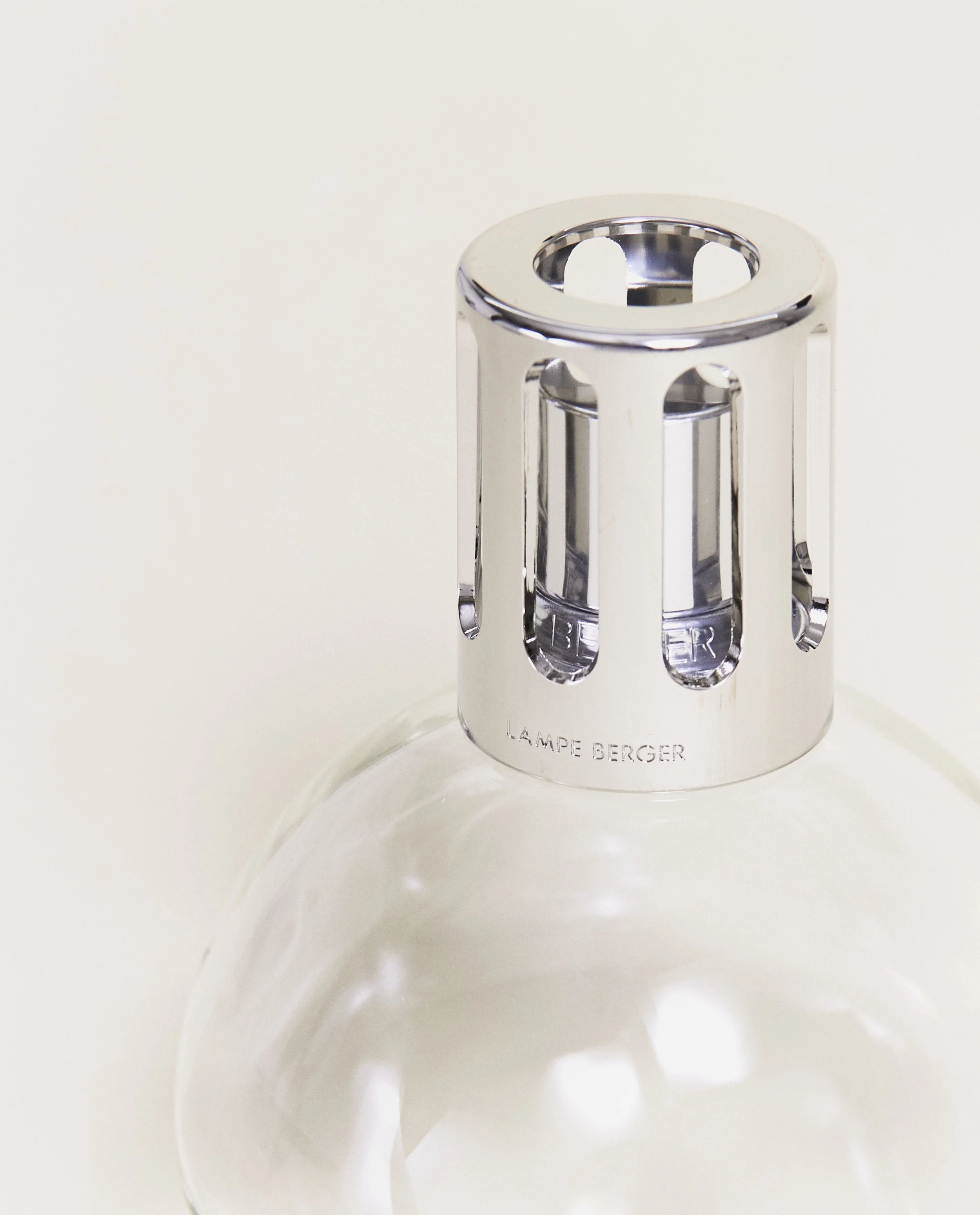 Essential Round Lamp Berger Gift Pack - Image 3