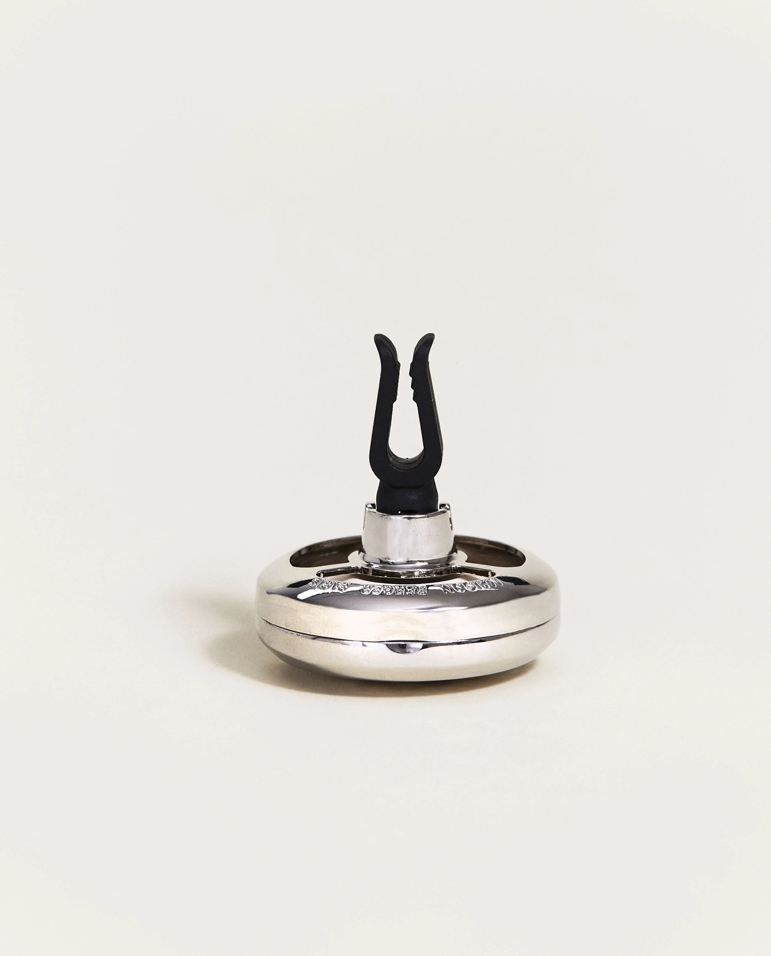 Exquisite Sparkle Car Diffuser - Image 4
