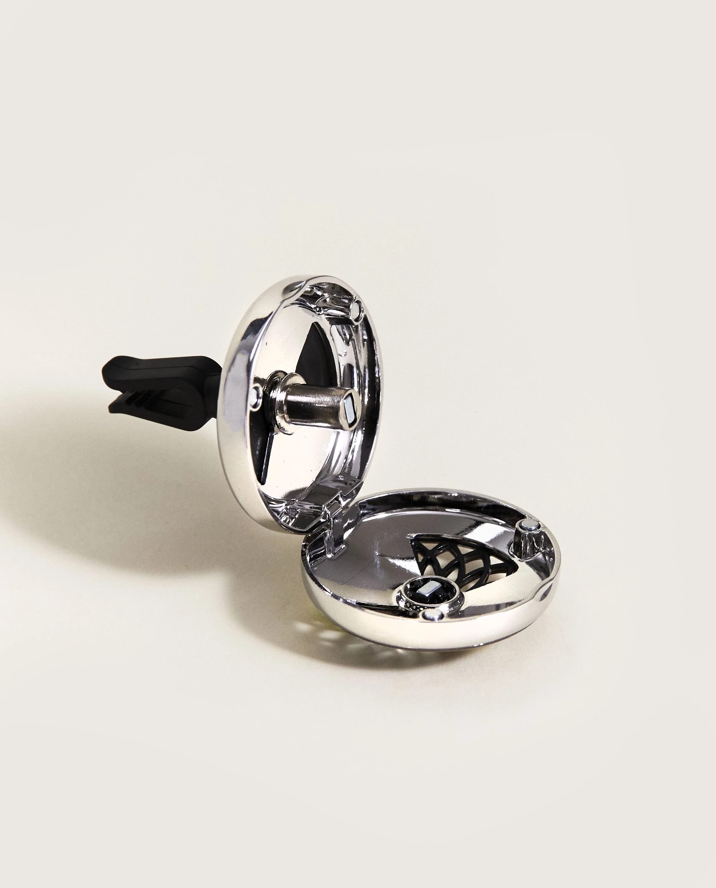 Flower adjustable Car Clip Diffuser - Image 4