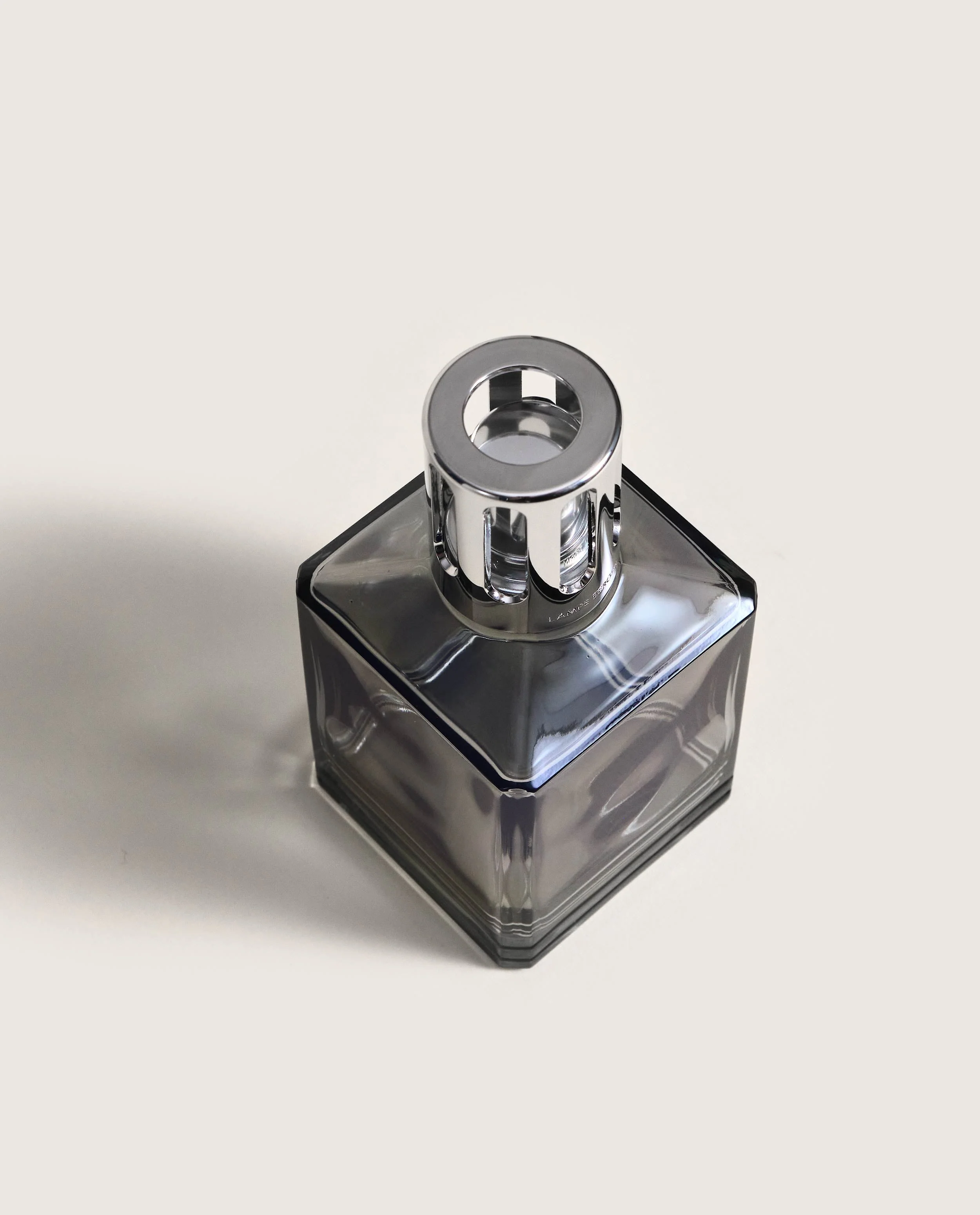 Grey Square Lamp Berger - Image 3