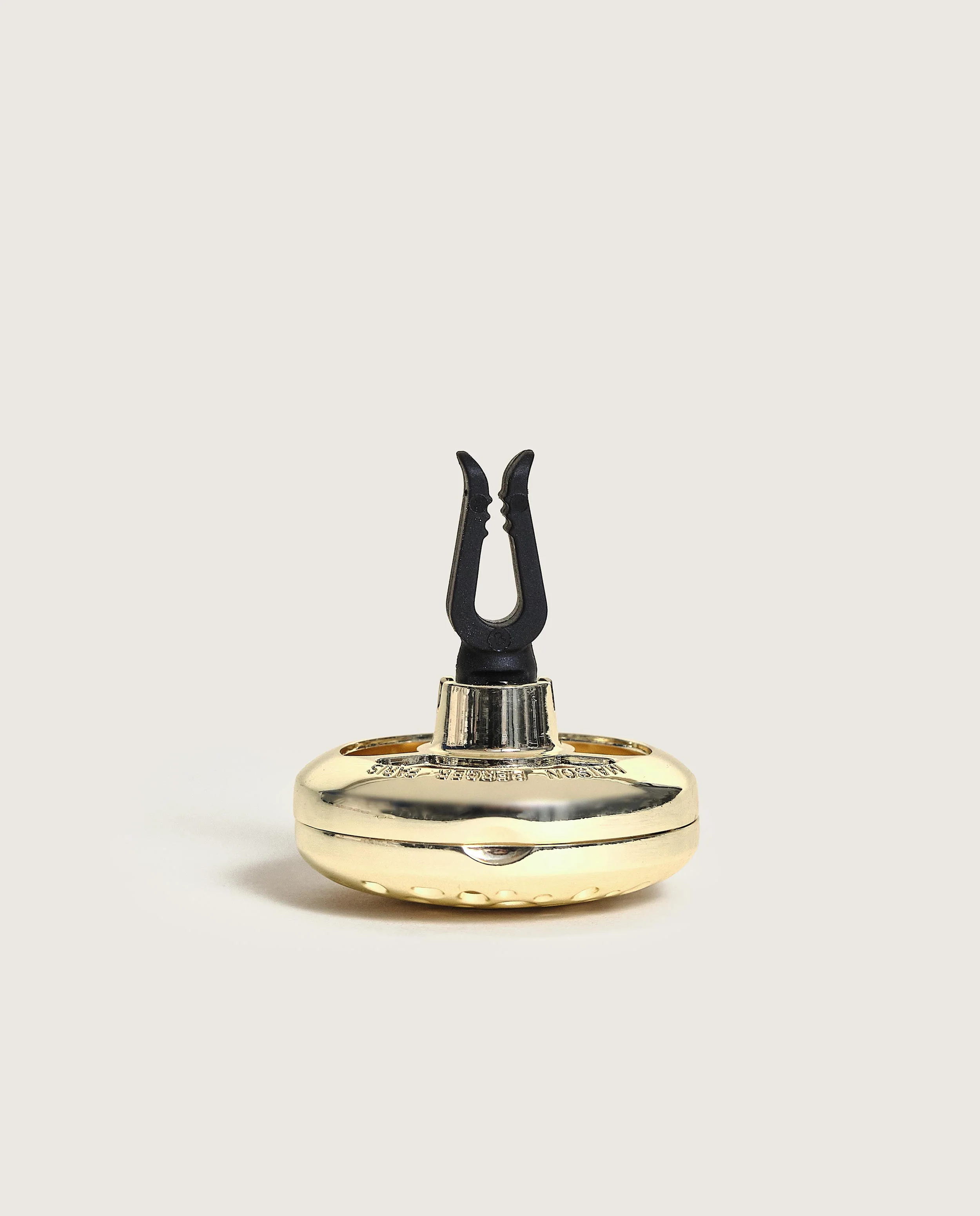 Little Treasures Ophelia Gift Pack Gold car diffuser & key rings - Image 4