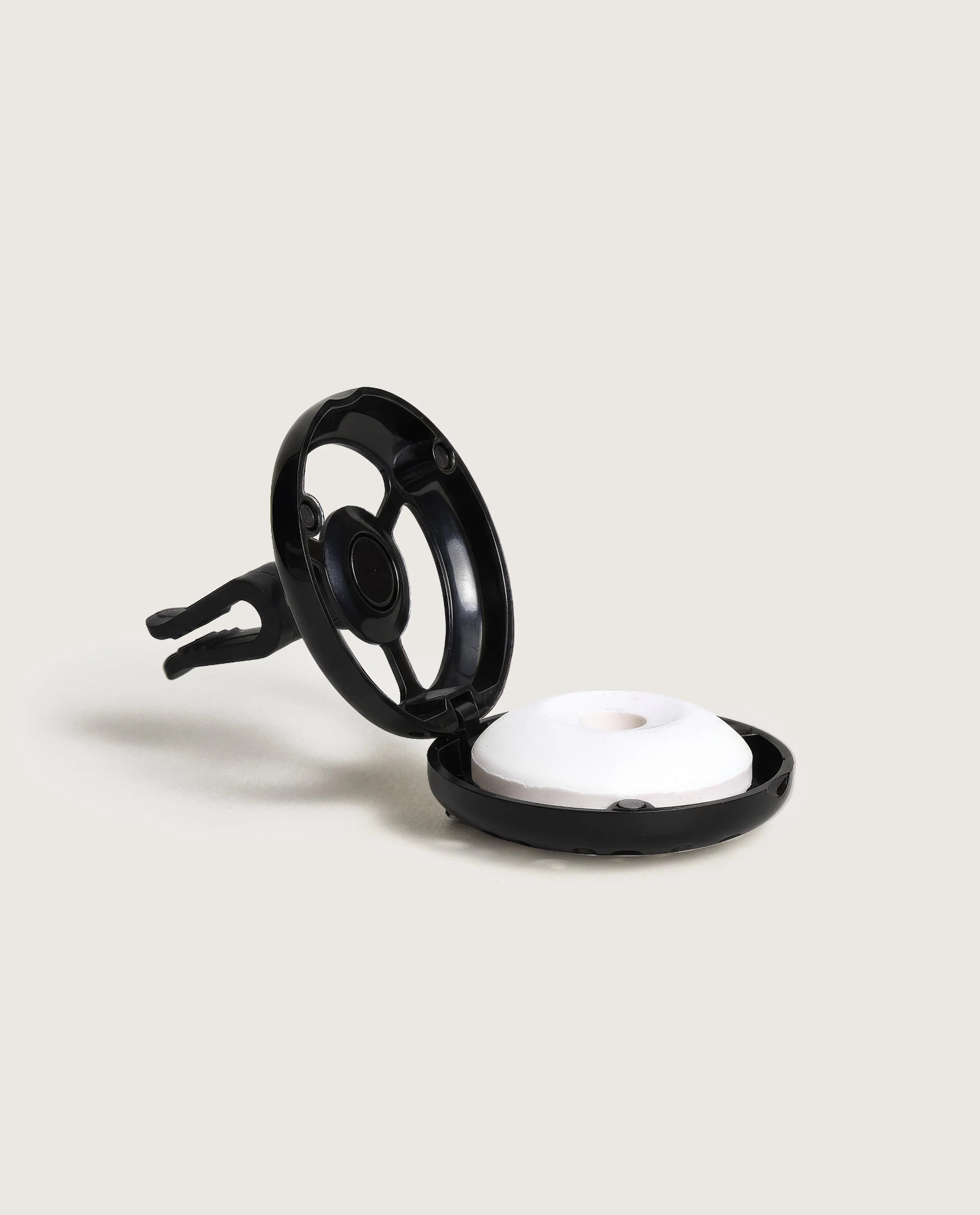 Little Treasures Ophelia Gift Pack Silver/Gun Metal car diffuser & key rings - Image 3