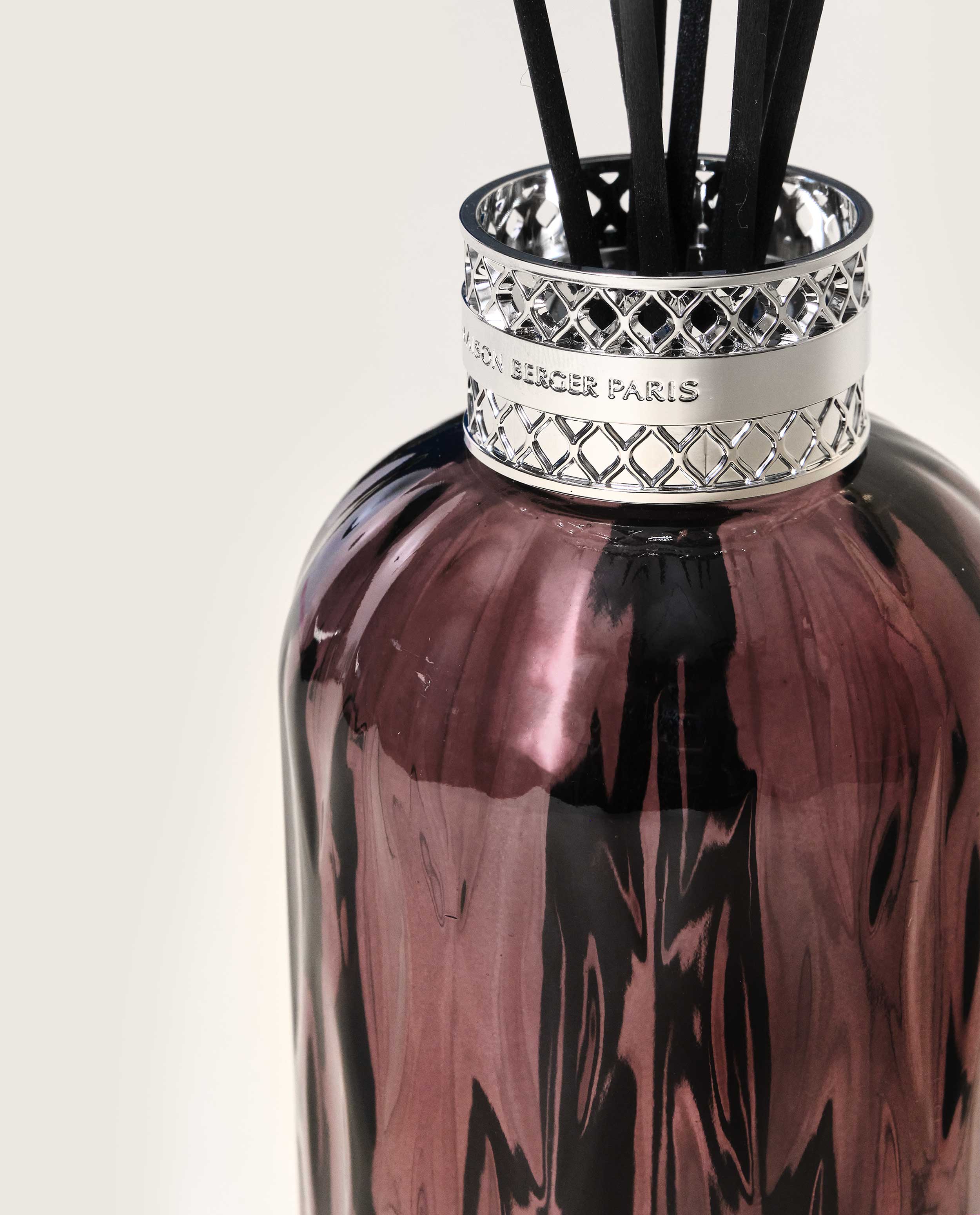 Plum Quintessence Scented Bouquet - Image 3