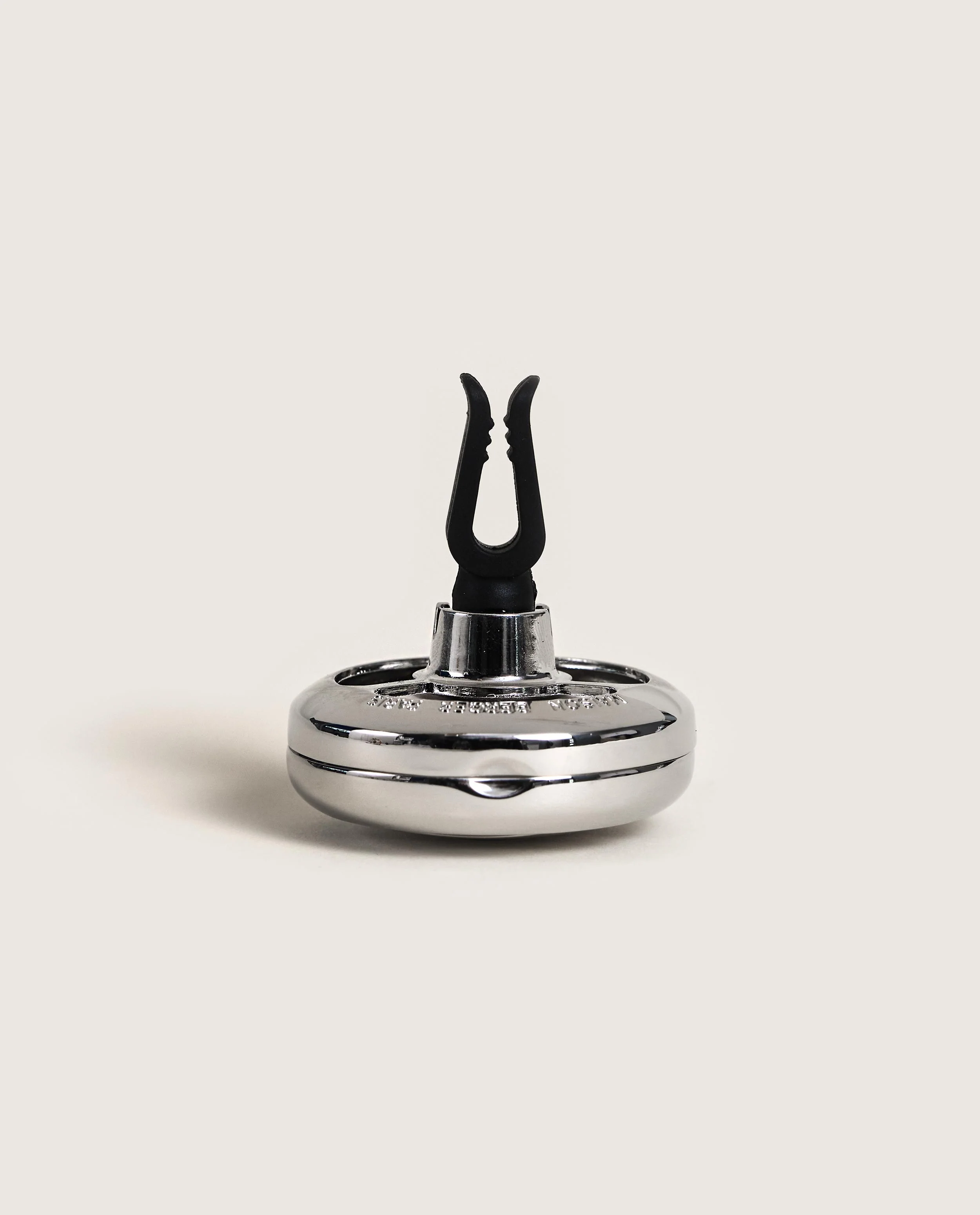 Summer Fresh Spirit Car Diffuser - Image 3
